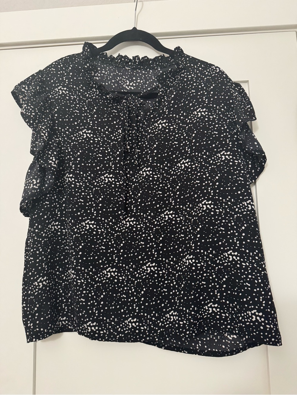 Women’s Black and White Dot Ruffle Sleeve Blouse